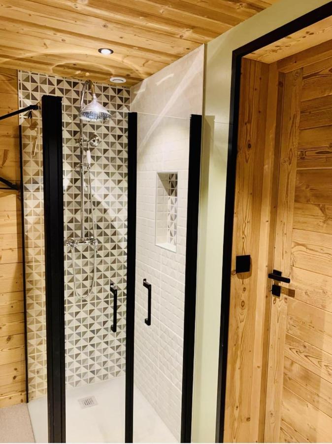 Apartment In Morzine - Ski In - Sleeps 6 Eksteriør billede